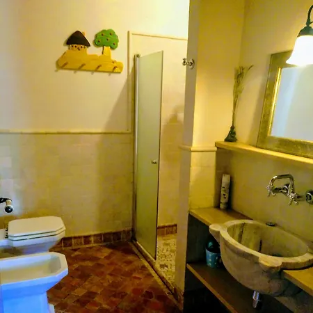 La Cabanya De Bed and Breakfast *